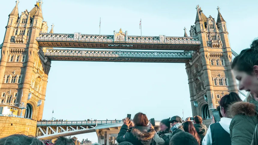 Chuyến du thuyền ngắm cảnh sông Thames ở London đến Greenwich hoặc Cầu Tháp