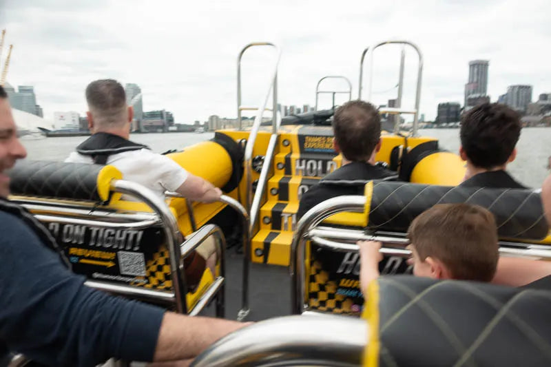 Chuyến du thuyền tốc độ trên sông Thames ở London với bình luận trực tiếp (Thames Ribs)