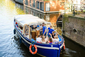 Amsterdam Booze Cruise met Onbeperkte Dranken