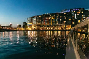 Amsterdam Avond Canal Cruise met Audiogids