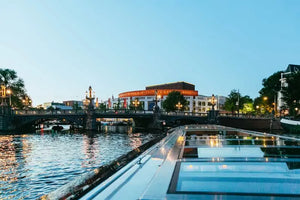 Amsterdam Avond Canal Cruise met Audiogids