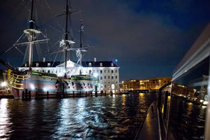 Amsterdam Avond Canal Cruise met Pizza en Dranken