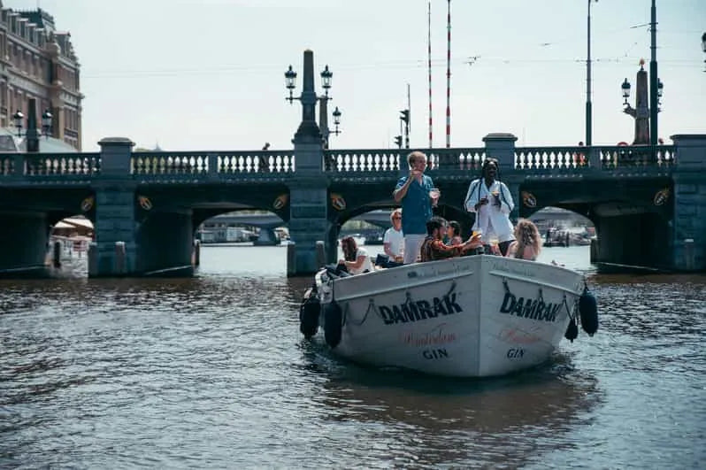 Chuyến du thuyền kênh Amsterdam với tùy chọn đồ uống và đồ ăn nhẹ không giới hạn (Tình bạn)