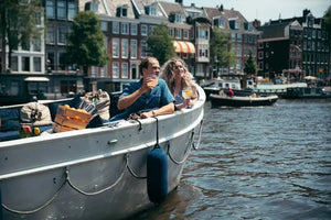 Chuyến du thuyền kênh Amsterdam với tùy chọn đồ uống và đồ ăn nhẹ không giới hạn (Tình bạn)