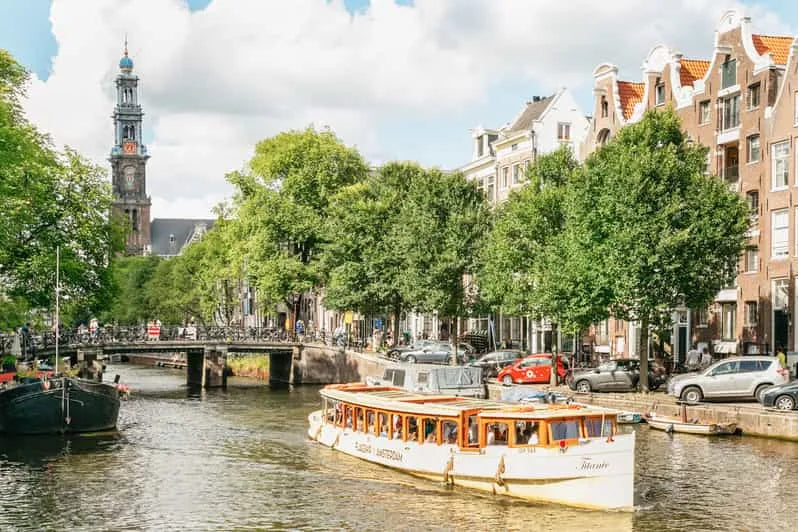 Croisière sur les canaux d'Amsterdam avec fromage et boissons illimités en option (vaisseau amiral)