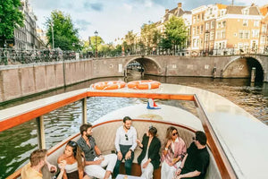Croisière sur les canaux d'Amsterdam avec fromage et boissons illimités en option (vaisseau amiral)