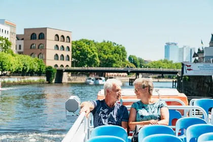 Berlin 1-Hour City River Cruise with Audio Guide