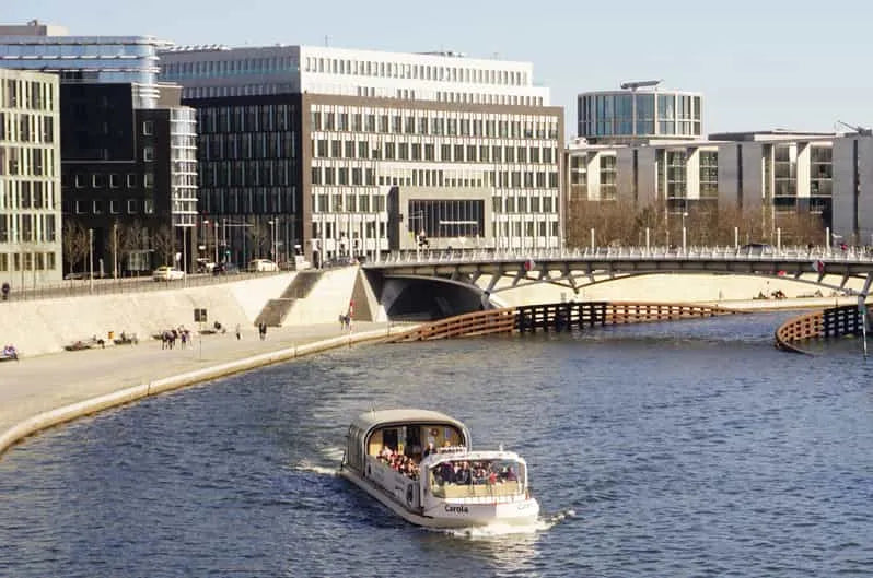 Berlin River Cruise with Live Guide