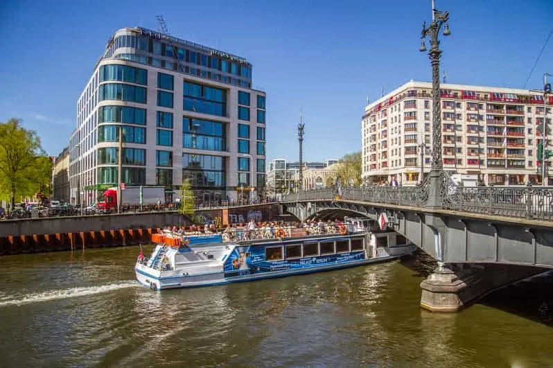 Berlin River Spree Boat Tour with Audio Guide