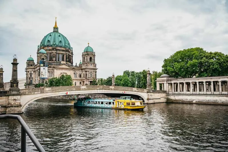 Berlin Sightseeing River Cruise with Audio Guide