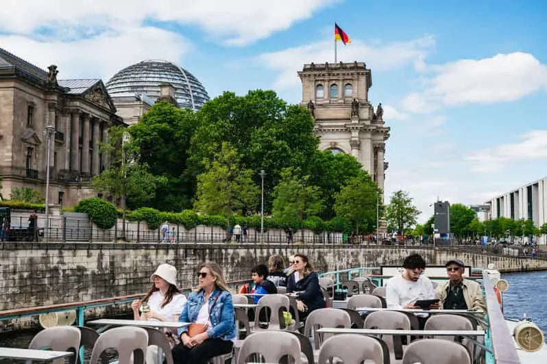 Berlin Sightseeing River Cruise with Audio Guide