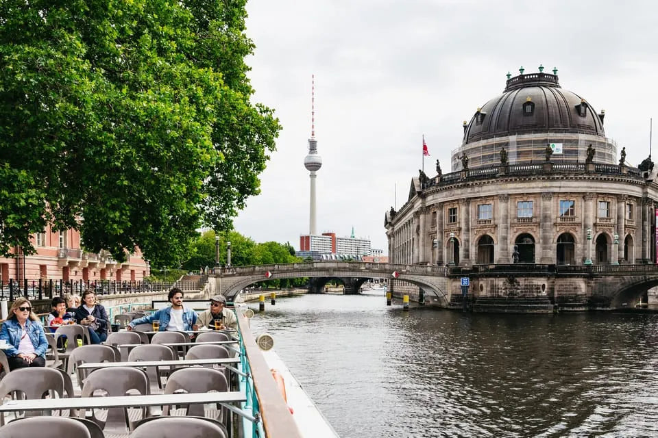 Berlin Sightseeing River Cruise with Audio Guide