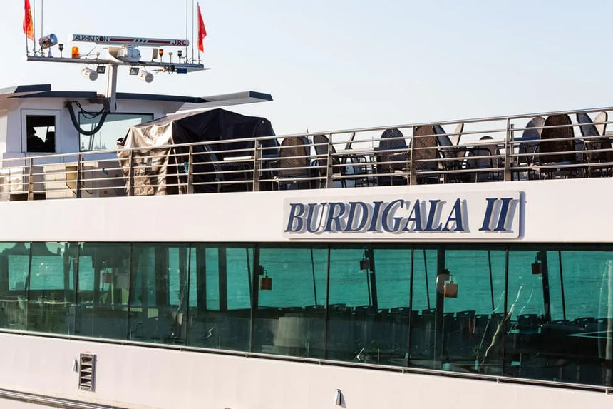 Bordeaux Boat Tour with Live Architectural Commentary