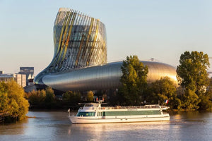 Bordeaux Boat Tour with Live Architectural Commentary