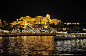 Croisière dîner buffet de 12 plats à Budapest avec spectacle de danse folklorique et de musique