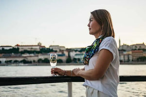 Croisière dîner buffet de 12 plats à Budapest avec spectacle de danse folklorique et de musique