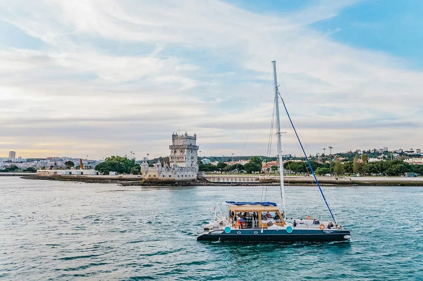 Catamaran Lisbon Boat Tour with Relaxing Sunset Cruise