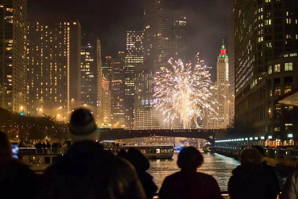 Chicago Fireworks Cruise with River and Lake Options