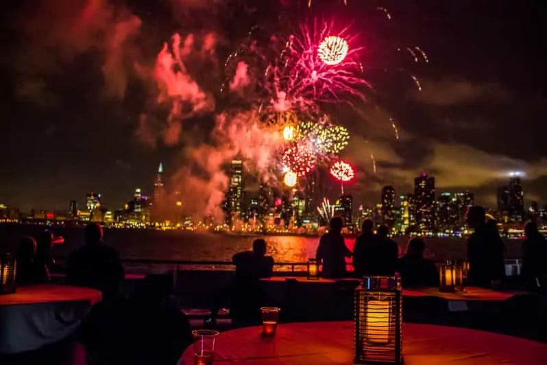 Chicago Fireworks Cruise with River and Lake Options