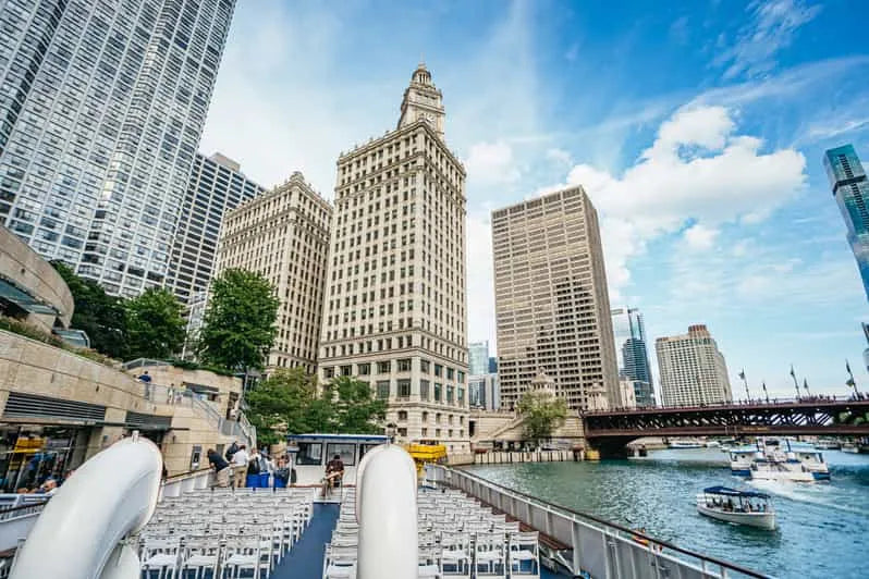 Chicago River Architecture Cruise with Live Commentary