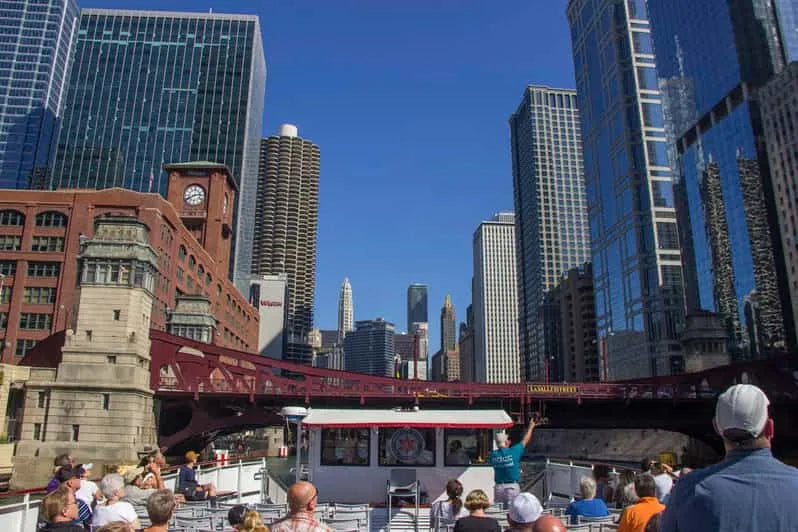 Chicago River Architecture Cruise with Live Commentary