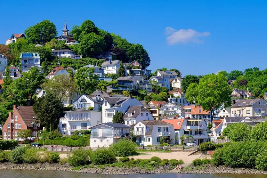 Hamburg Boat Tour through the Harbor and Blankenese