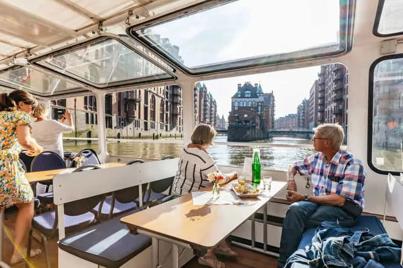 Hamburg Evening Cruise with Cheese and Wine Tasting