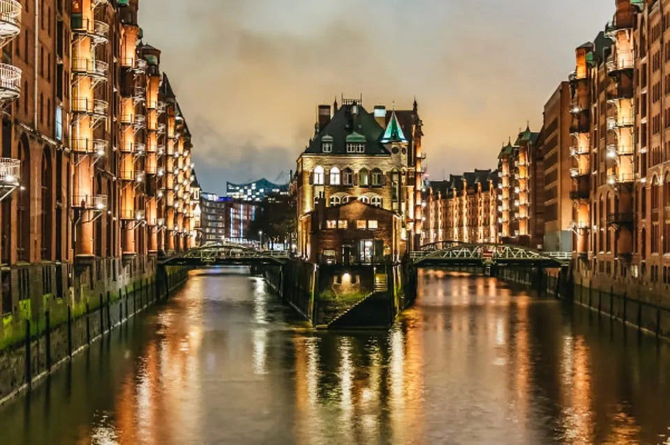 Hamburg Evening Cruise with Scenic Waterfront Views