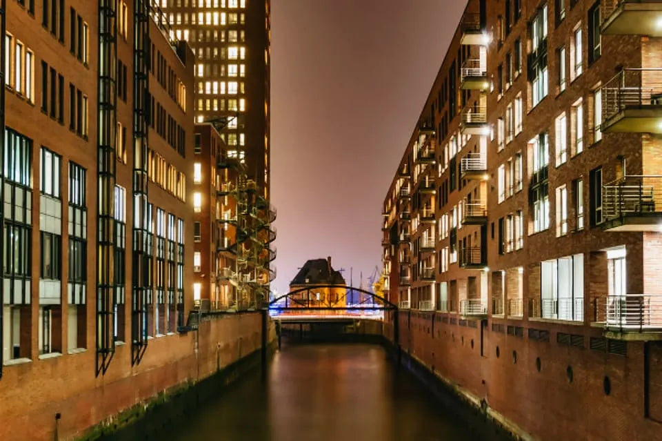Hamburg Evening Cruise with Scenic Waterfront Views