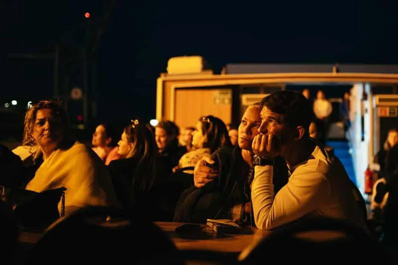 Hamburg Akşam Turu: Muhteşem Liman Işıkları ve Anıtlar