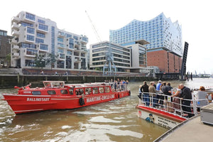 Hop-On Hop-Off Hamburg Boat Tour with Live Commentary