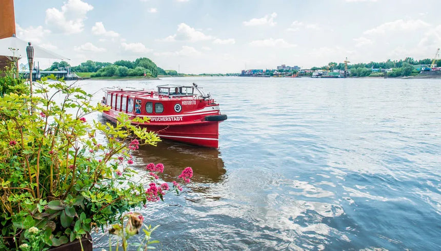 Hamburg Canlı Yorumlu Hop-On Hop-Off Bot Turu