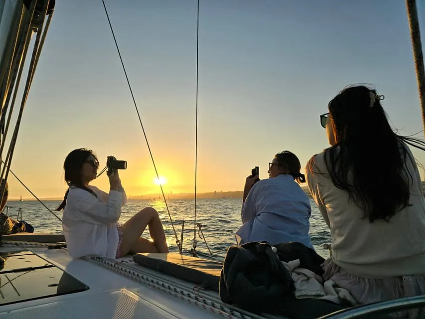 Lisbon Boat Tour with Green Wine and Evening Skyline Views