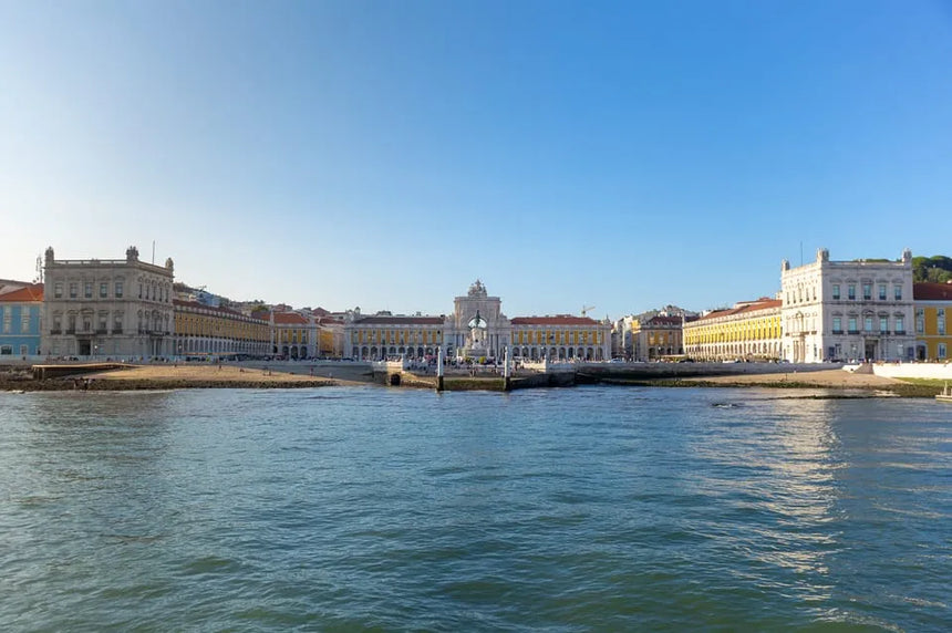 Lisbon Boat Tour with Muscatel Wine and Alfama Views