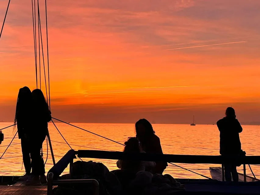 Lisbon Boat Tour with Optional Sunset Experience