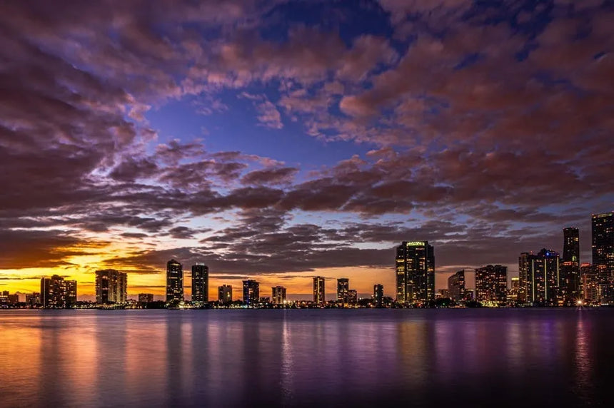 Miami Sunset Boat Tour with Live Guide and Mojito