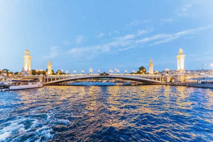 Paris Dinner 3 oder 4 Gänge Kreuzfahrt mit Live-Musik (Bateaux Parisiens)