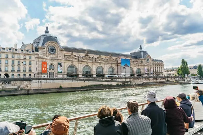 Paris Seine-Flusskreuzfahrt mit Audioguide (Bateaux Parisiens)