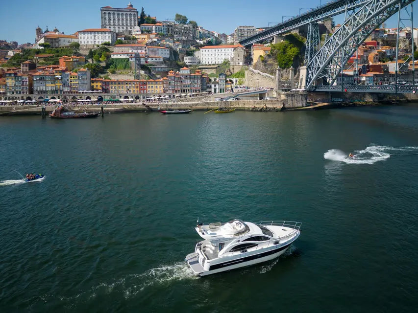 Porto Boat Tour with 4 Port Wine Tastings and Chocolates Included