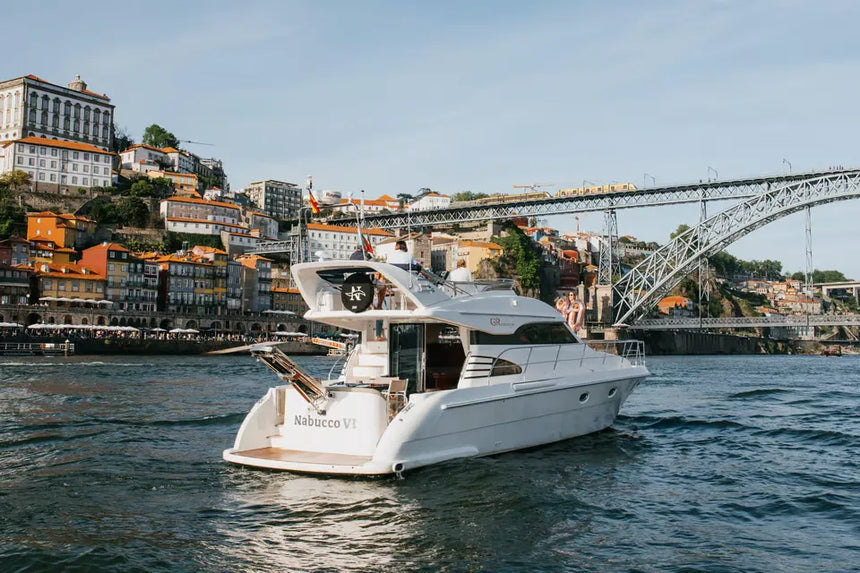 Porto Boat Tour with 4 Port Wine Tastings and Chocolates Included