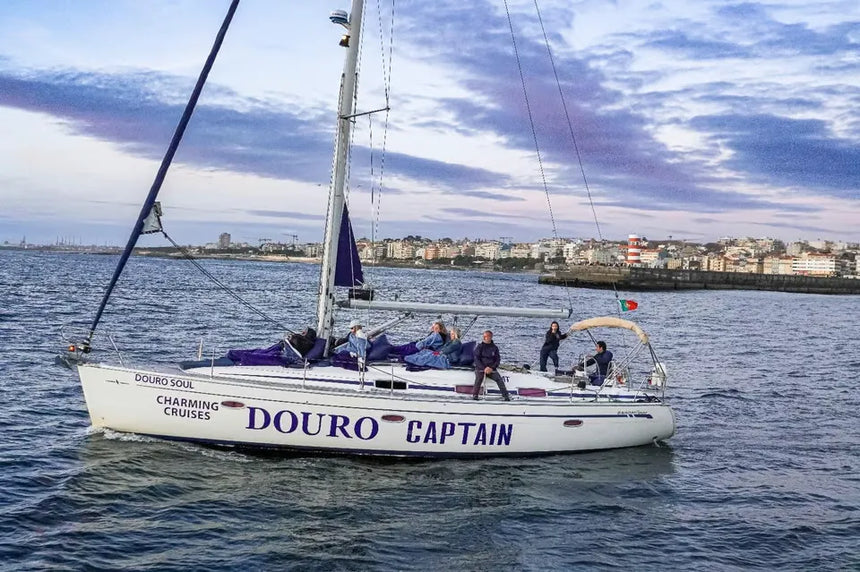 Porto Boat Tour with Panoramic Sunset Views and Douro Wine