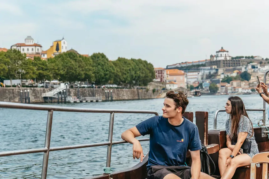 Porto Boat Tour with Panoramic Views of Ribeira and Vila Nova de Gaia