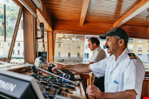 Porto Boat Tour with Panoramic Views of Ribeira and Vila Nova de Gaia