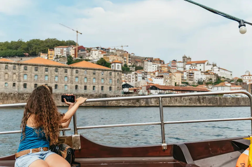 Porto Boat Tour with Panoramic Views of Ribeira and Vila Nova de Gaia