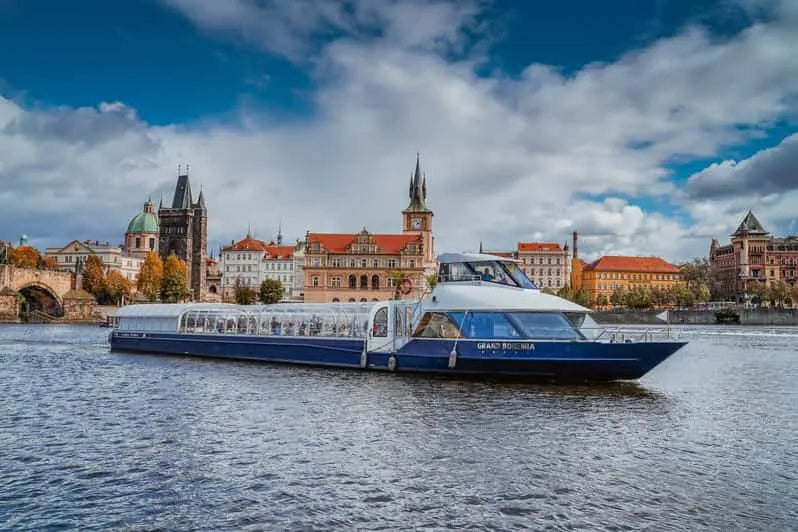 Prague Evening Eco Boat Cruise with Prosecco
