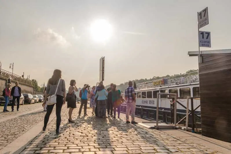 Prague River Cruise with Buffet Dinner and Audio Guide