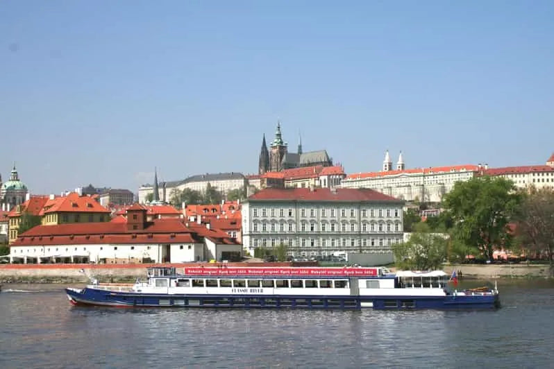 Prague River Cruise with Buffet Dinner and Audio Guide