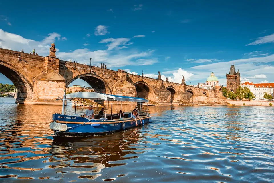 Prague Sightseeing Cruise to Devil's Channel