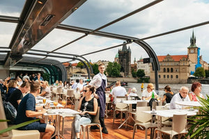 Prag Vltava Nehri Cam Bot Görünümleri ile Öğle Yemeği Turu