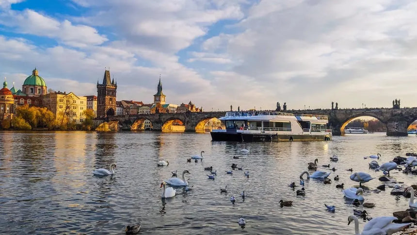 Prag Vltava Nehri Manzara Günü Turu ile Sesli Rehber